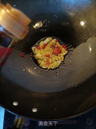 蒜苔白玉菇炒鸡蛋步骤9