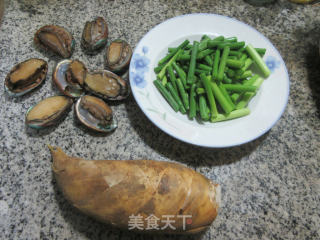 蒜薹鲍鱼炒冬笋步骤1 蒜薹鲍鱼炒冬笋步骤1