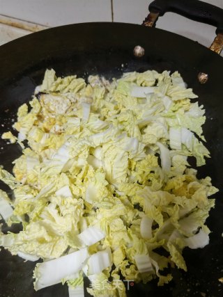 鸡蛋娃娃菜步骤3