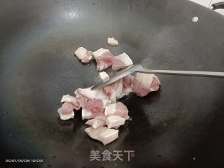 莲藕炒肉步骤1