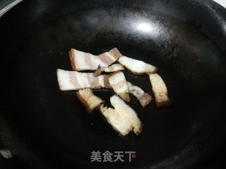 腊肉烧萝卜步骤3