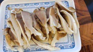 炸平菇步骤1
