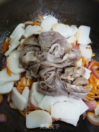 辣白菜肥牛炒年糕步骤8
