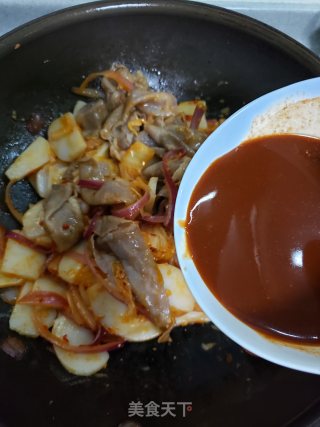 辣白菜肥牛炒年糕步骤9
