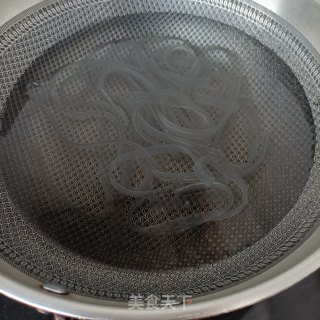 鸡肉流汁宽粉步骤3