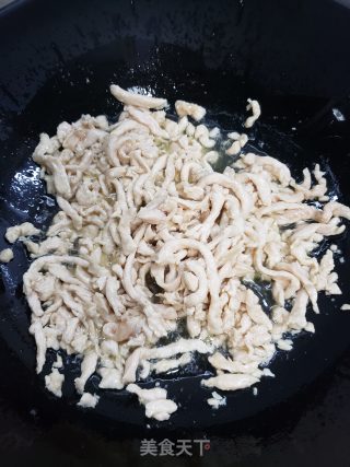 酱爆鸡丝步骤5