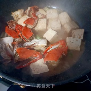 梭子蟹炖豆腐步骤12