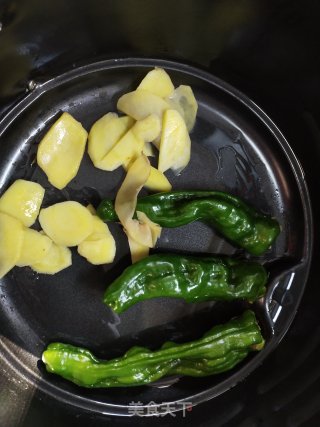 “灯影”土豆夹（虎皮螺丝椒酿肉）步骤13