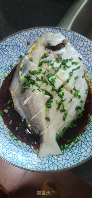 葱香白鲳步骤7