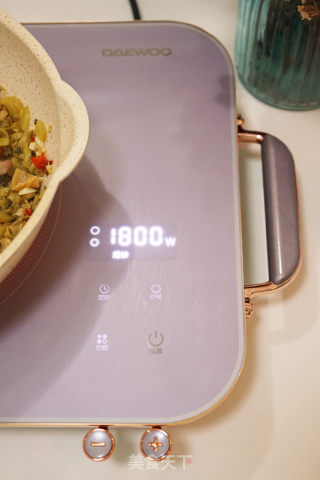 酸菜炒鸡胗步骤10