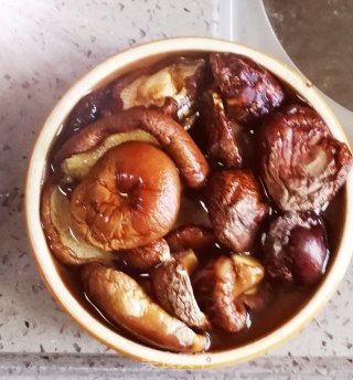 香菇烧鸡步骤1