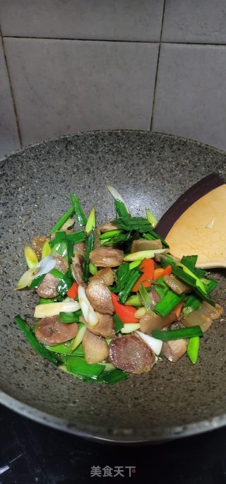 青蒜炒腊味步骤9 青蒜炒腊味步骤9