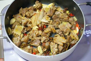 仔姜鸭焖土豆步骤7