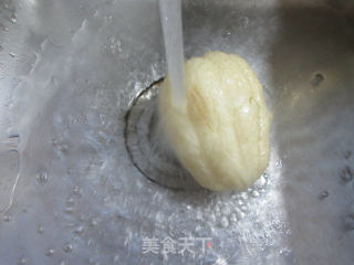鸭肝炒白佛手瓜步骤3
