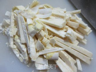 咸菜冬笋炒毛豆步骤4