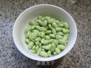 咸菜冬笋炒毛豆步骤2