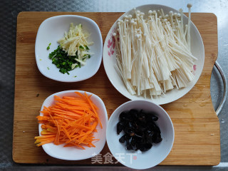 鱼香金针菇步骤2