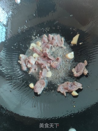 肉炒大白菜步骤5