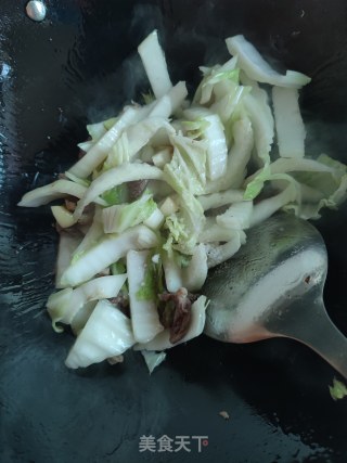 肉炒大白菜步骤6