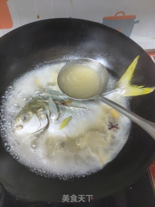 清炖金鲳鱼步骤4