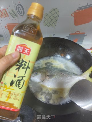 清炖金鲳鱼步骤3