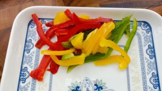 快手小炒——肉炒花生芽步骤4
