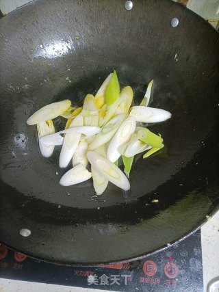 葱爆鸡蛋步骤6