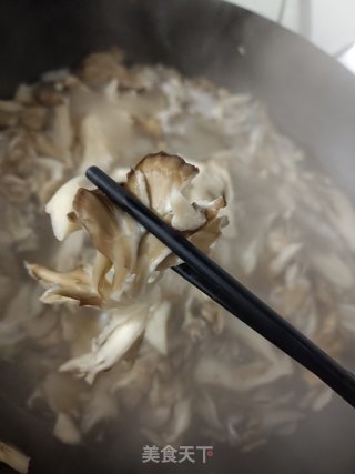 素炒灰树花步骤5