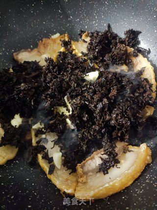 梅干菜烧扣肉步骤5