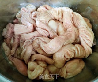 彩椒炒肥肠步骤3