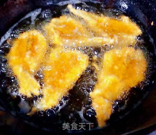香酥蝴蝶黄花鱼步骤8