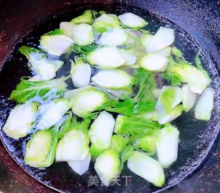 腊肠儿菜木耳炒蛋步骤3