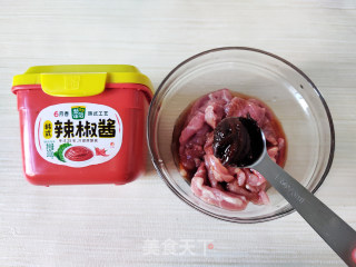 空气炸锅烤金针菇肉卷步骤3