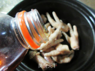 蛋饺大白菜鸡爪煲步骤5 蛋饺大白菜鸡爪煲步骤5