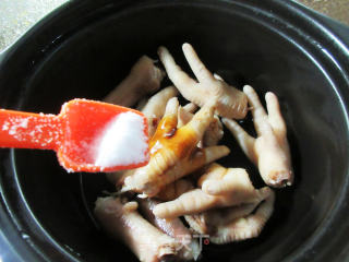 蛋饺大白菜鸡爪煲步骤8 蛋饺大白菜鸡爪煲步骤8