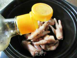 蛋饺大白菜鸡爪煲步骤6 蛋饺大白菜鸡爪煲步骤6