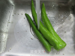 鸭肝炒青椒步骤3
