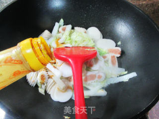 包心鱼卷大白菜炒年糕步骤5