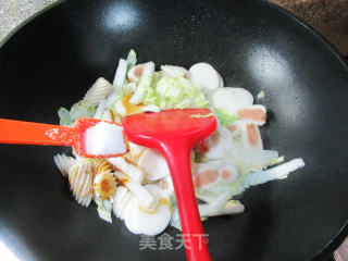 包心鱼卷大白菜炒年糕步骤6