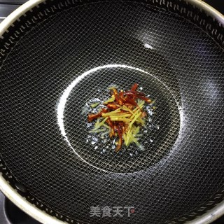 韭菜炒肉丝步骤1