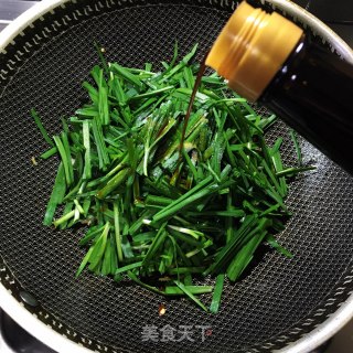 韭菜炒肉丝步骤5