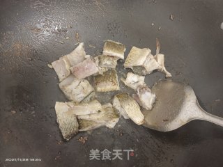 米酒焖鱼块步骤3