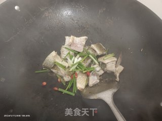 米酒焖鱼块步骤4