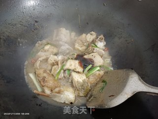 米酒焖鱼块步骤7