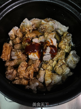 鹿茸菇焖排骨步骤7