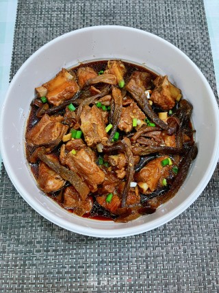 鹿茸菇焖排骨步骤12
