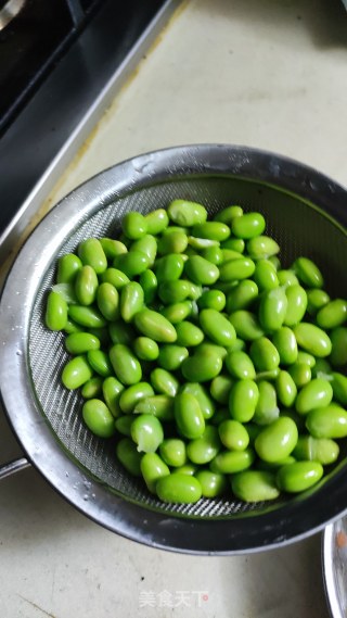 毛豆肉丁步骤2