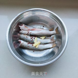 醋烧鲜梭鱼步骤2