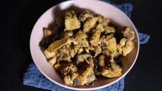 腐乳红烧香菇烧鸡步骤1 腐乳红烧香菇烧鸡步骤1
