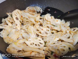 酸甜肉末炒藕片步骤3 酸甜肉末炒藕片步骤3